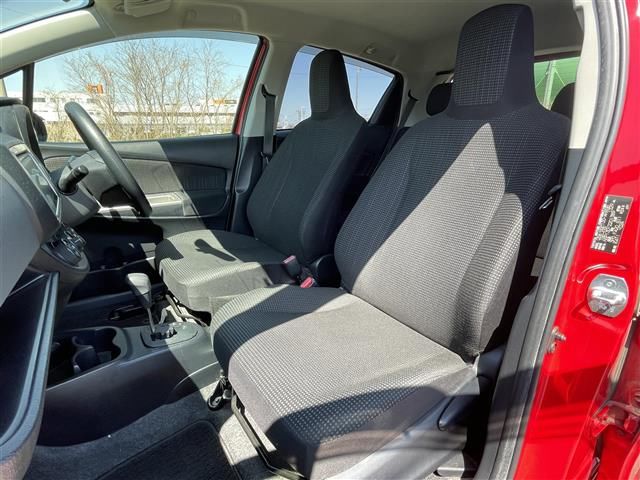 2015 TOYOTA VITZ